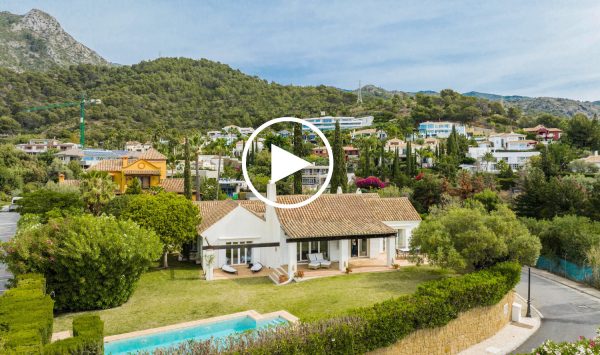 New Video - Villa in Cascada de Camojan