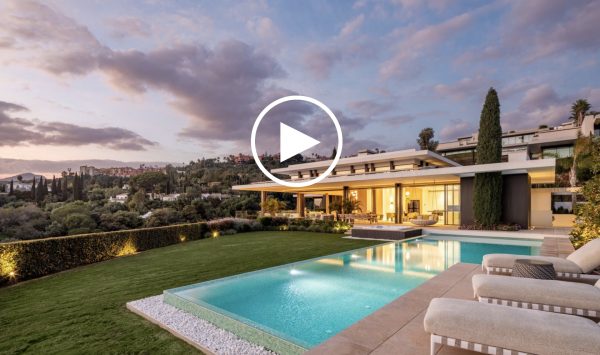 New Video - Premium 4-bedroom villa with breathtaking sea views, luxurious design, and expansive outdoor spaces in La Quinta - Benahavis