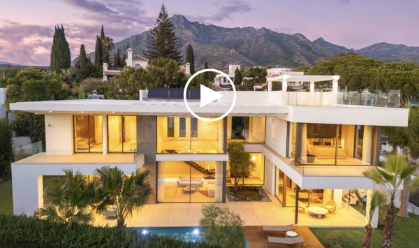 https://www.marbella-hills-homes.com/es-MH8153_villa-la+carolina-marbella+golden+mile.html